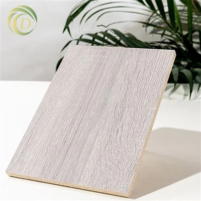 Dekorativ devor qog'ozi